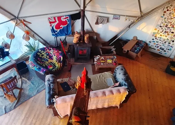 Kurandero Temple Campingplatz Bensafrim